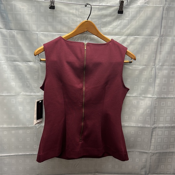 Hal Rubenstein sleeveless top in cranberry size XS new with tags - Picture 2 of 3